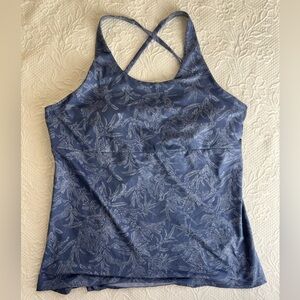 Patagonia tank top with built in shelf bra blue XL
